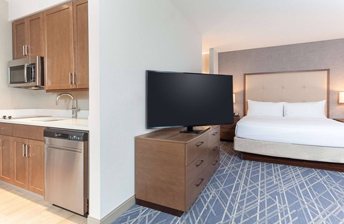 Broomfield Hotel | Homewood Suites by Hilton Broomfield Boulder
