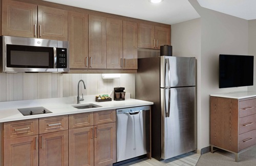 Downtown Hotel | Homewood Suites by Hilton Providence Downtown