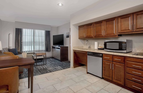 West San Antonio Hotel | Homewood Suites by Hilton Lackland AFB/SeaWorld, TX