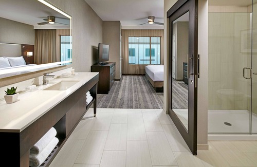 Harborview Hotel | Homewood Suites by Hilton San Diego Downtown/Bayside