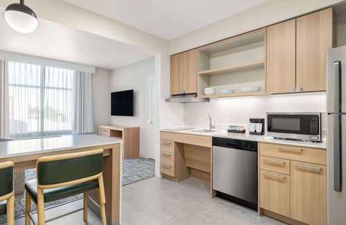 Thornton Hotel | Homewood Suites By Hilton Thornton Denver