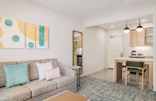Thornton Hotel | Homewood Suites By Hilton Thornton Denver