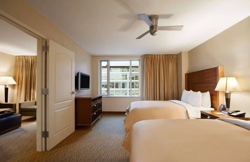 Harbor East Hotel | Homewood Suites by Hilton Baltimore