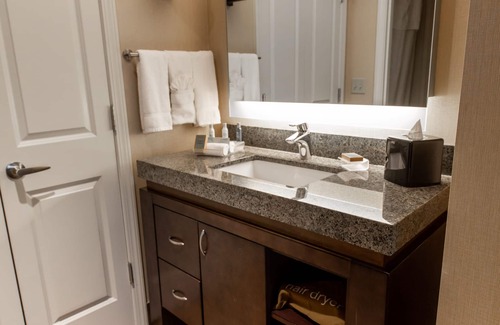 Charlotte Hotel | Homewood Suites by Hilton Charlotte Ballantyne, NC