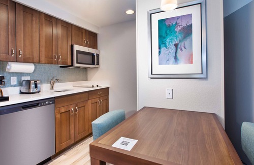Easton Hotel | Homewood Suites by Hilton Columbus/Easton, OH