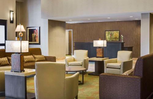 Iowa River Landing Hotel | Homewood Suites by Hilton Coralville - Iowa River Landing