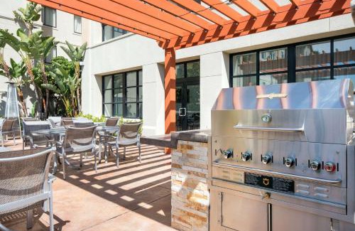 Anaheim Resort Hotel | Homewood Suites by Hilton-Anaheim
