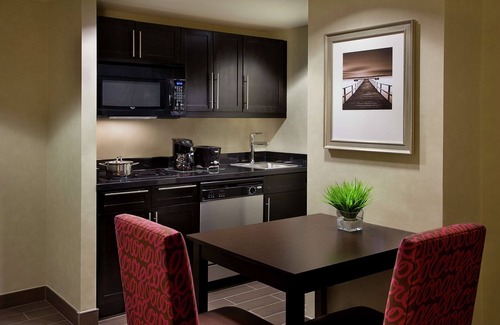 Vaughan Hotel | Homewood Suites by Hilton Toronto Vaughan