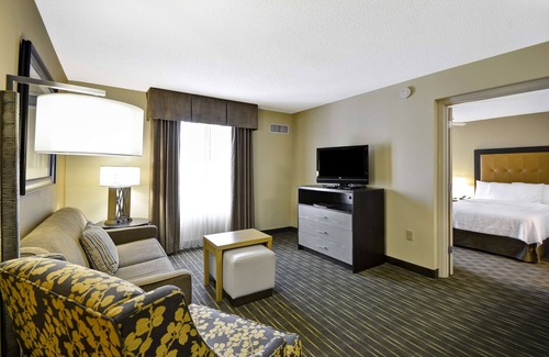 Durham Hotel | Homewood Suites by Hilton Durham-Chapel Hill / I-40
