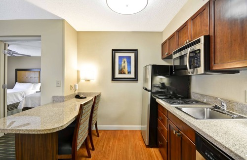 Durham Hotel | Homewood Suites by Hilton Durham-Chapel Hill / I-40