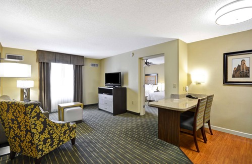 Durham Hotel | Homewood Suites by Hilton Durham-Chapel Hill / I-40
