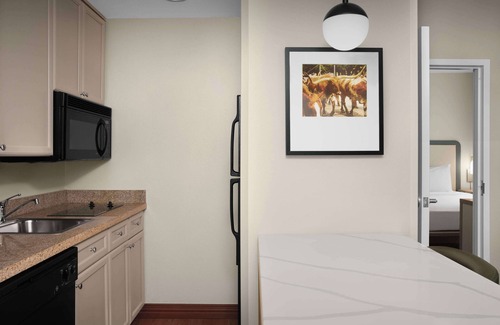 Irving Hotel | Homewood Suites by Hilton Irving - DFW Airport