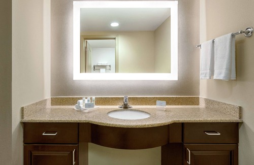 Macon Hotel | Homewood Suites by Hilton Macon-North