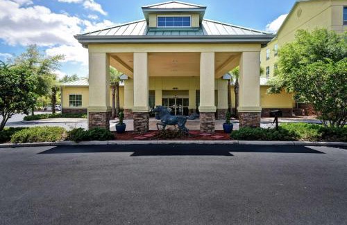 Ocala Hotel | Homewood Suites by Hilton Ocala at Heath Brook