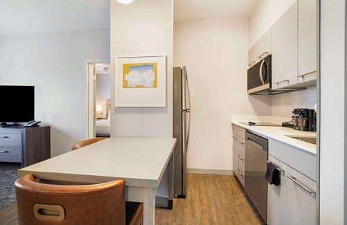 Plano Hotel | Homewood Suites by Hilton Plano- Richardson
