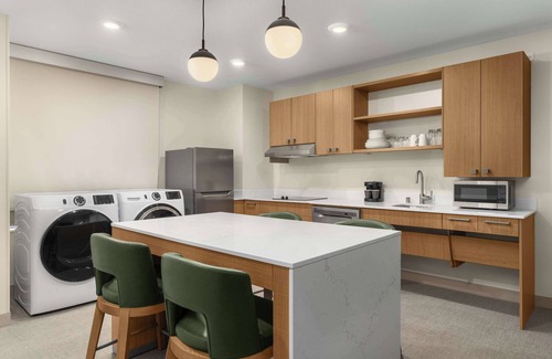 North Las Vegas Hotel | Homewood Suites By Hilton North Las Vegas Speedway