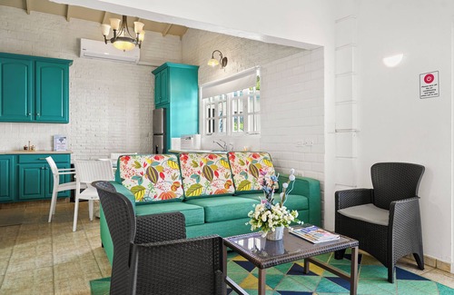 Koyari Apartamento | Homey 2-bdrm Apartment with Pool and Garden, 5 min to Eagle Beach and Palm Beach