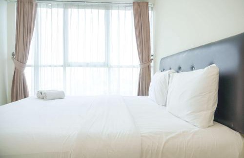 Kayu Putih Apartamento | Homey and Comfortable 2BR Tifolia Apartment By Travelio