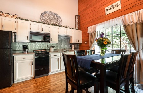 Table Rock Cabina | Woods Edge Cabin Unit 4 - ¡Sin gastos de limpieza!