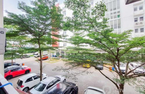 Tangerang Apartamento | Homey and Simply 2BR Apartment Aeropolis Residence By Travelio