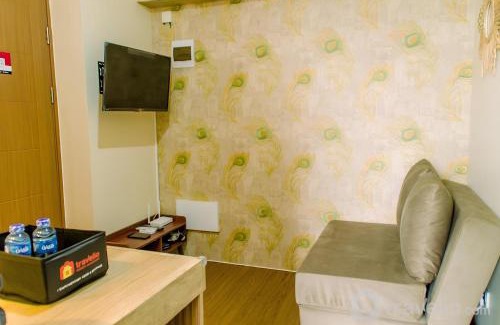 Depok Apartamento | Homey and Simply 2BR at Cinere Resort Apartment By Travelio