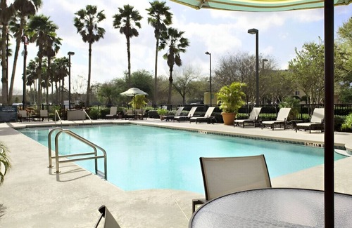 Airport North Casa | Homey & Convenient Suite! Free Airport Transfer