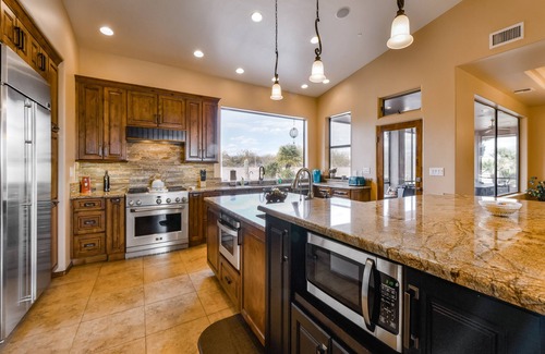 Oro Valley Casa | Homey, desert gem with private pool & Spa with amazing views!