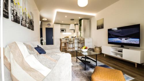 Annemasse Casa | HOMEY LA COLOC DU 40 - Colocation haut de gamme de 4 chambres uniques et privées - Proche transports en commun - Aux portes de Genève