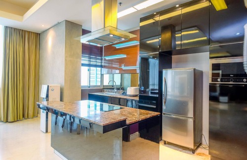 Bangka Apartamento | Homey Penthouse 3Br With Extra Room Kemang Village Apartment