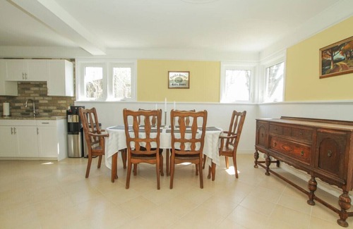 Cornwall Casa | Homey Single Family on Old Orchard