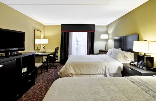 White Station Casa | Homey & Spacious Rm for Families! W/ Pool, Gym