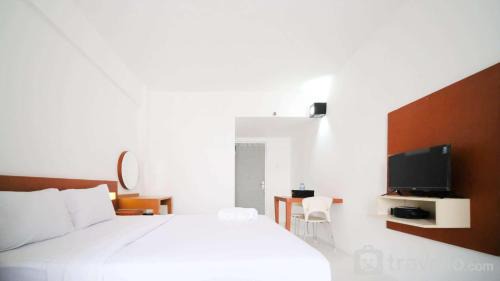 Surabaya Apartamento | Homey Studio Apartment at Dian Regency By Travelio