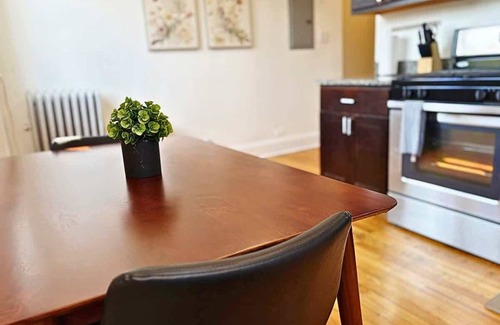 Kenwood Apartamento | Homey Vibes Furnished 1BR Apt