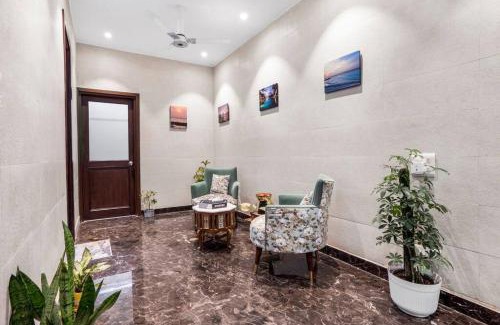 Saket Apartamento | Homlee-Basement Flat with kitchen in Saket, South Delhi