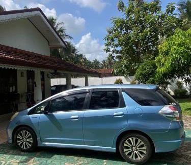 Seeduwa - Katunayake Alquiler De Eote | Honda Shuttle