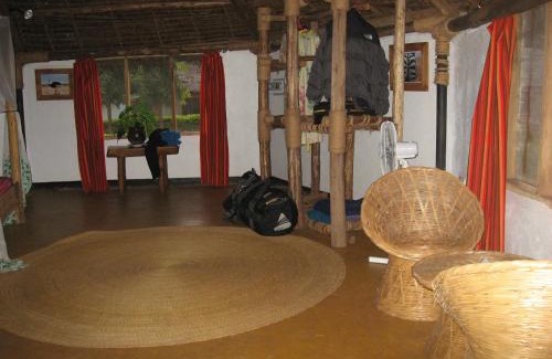 Moshi Hotel | Honey Badger Lodge