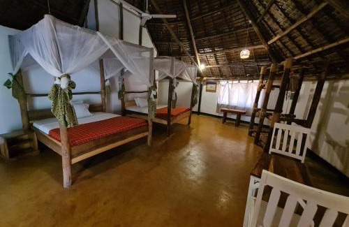 Moshi Hotel | Honey Badger Lodge