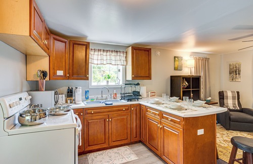 Mount Pleasant Mills Apartamento | Honey Bee Farm On-Site: Susquehanna Valley Apt!