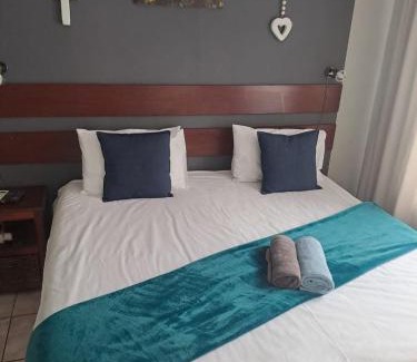 Rustenburg Casa | Honey Bee Guesthouse
