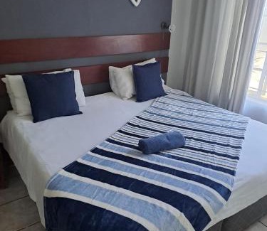 Rustenburg Casa | Honey Bee Guesthouse