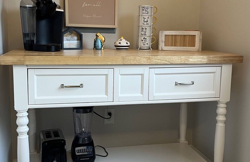 Winder Casa | Honey Bee in Winder GA - 5 minutes to Fort Yargo Park and Downtown!