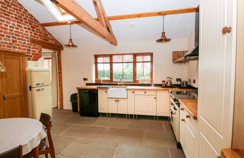 Fulmodeston Casa | Honey Buzzard Barn, FAKENHAM