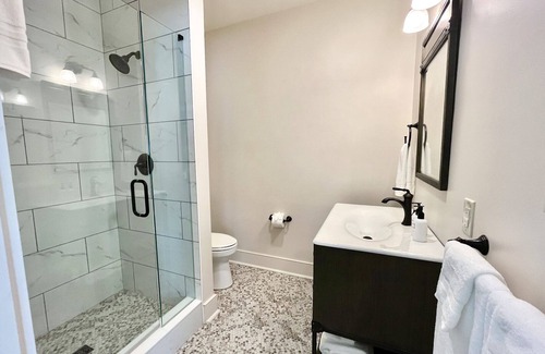 Chillicothe Cama Y Desayuno | Honey Creek Room at The Willis-James