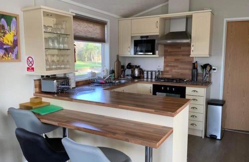 Wisbech Chalet De Esquí | Honeybee Lodge