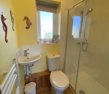 Truro Casa | Honeycomb Cottage - a quiet, charming, cosy retreat in the countryside only 2 miles from one of Cornwall's best beaches