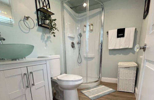 Franklinton Casa | Honeycomb Hideout - Private Hot Tub, Spacious Private Backyard & Fire Pit!