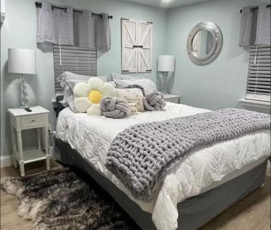 Franklinton Casa | Honeycomb Hideout