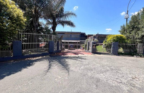 Greater Johannesburg Metropolitan Area Apartamento | EspañolHoneyhills Excellence Resort B