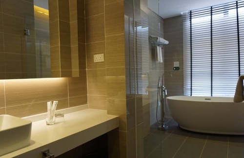 Bunga Paya Pantai Apartamento | Honeymoon Haven-5 min to Jonker Street