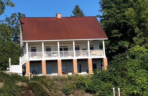 Town of Ledyard Casa | Rusty Roof Lake House!